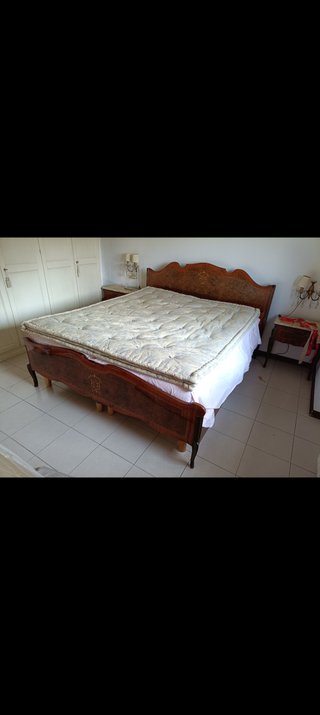 Letto matrimoniale in legno