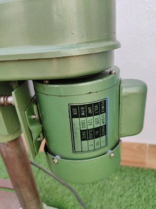taladro columna FERM 5 velocidades.Muy buen estado