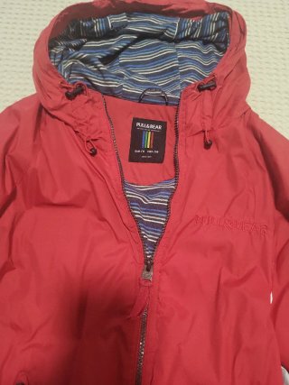Parka Roja Pull&Bear Talla M
