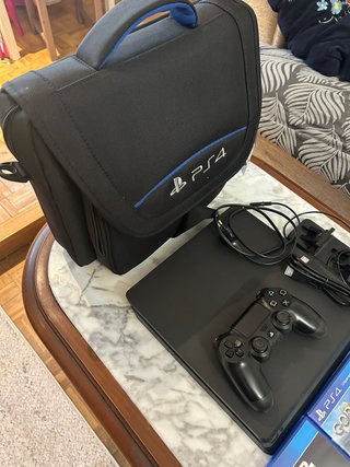 Consola PS4 Slim 1TB + 2 Mandos + 9 Juegos