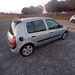 Renault Clio 2002