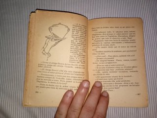 1 libro ,Don Bosco que Rie.