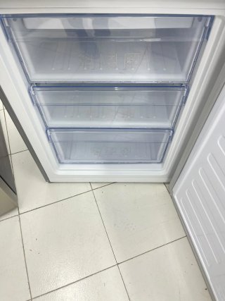 Nevera marca Beko Gris con garantía Transporte