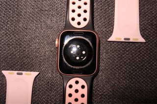 Apple Watch Series 6 40mm Negro y Rosa