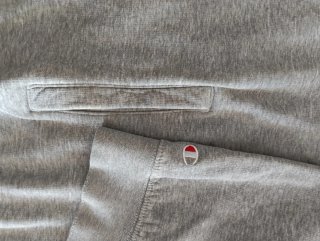 SUDADERA CHAMPION GRIS CON CREMALLERA.