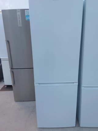 Nevera Blanca de Dos Puertas con garantía