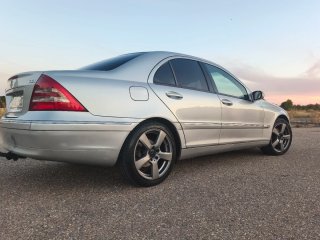 Mercedes-Benz Clase C 2003