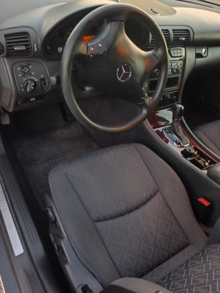 Mercedes-Benz Clase C 2003