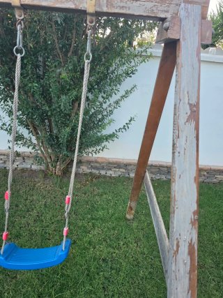 Parque infantil madera con tobogán