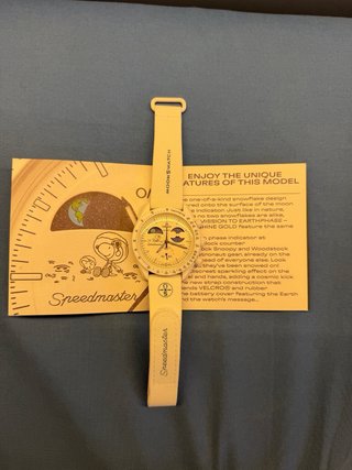 Swatch x Omega MoonSwatch Mission to Earthphase