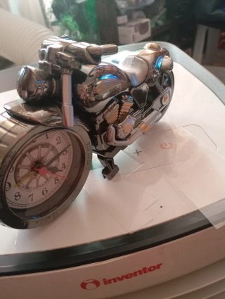 Reloj Moto decorativa, Nueva