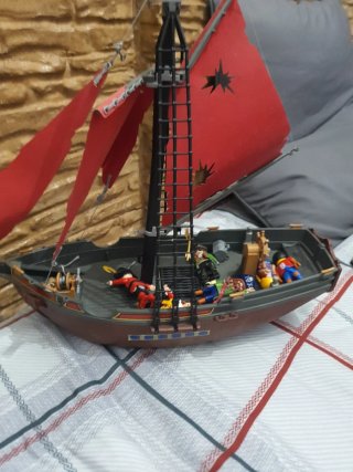 Barco pirata Playmobil
