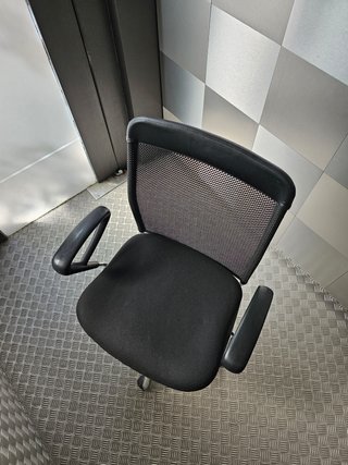 Silla de Oficina Ergonómica Negra | Liquidación