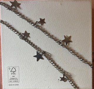 Collar de Acero con Estrellas
