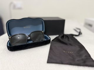 Gafas de sol Gucci negras