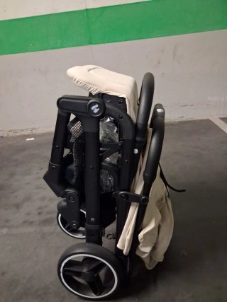 Silla de paseo Travel N Care Plus de Hauck NUEVO