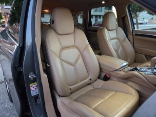 Porsche Cayenne 2012