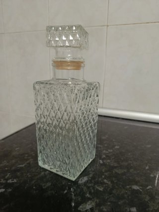 Licorera de Cristal Tallado