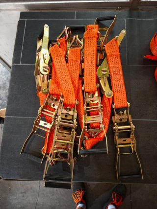 Juegos de cinchas con carraca, nuevas.