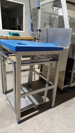 Mesa de preparación para pescadería