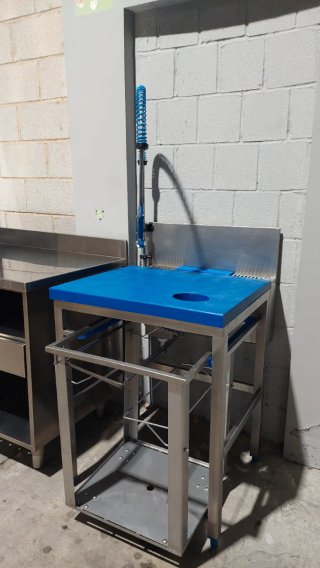 Mesa de preparación para pescadería