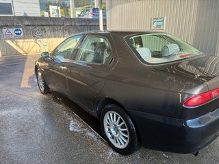 Alfa Romeo 156   1.9 jtd  acepto cambios
