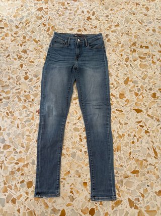 Jeans Levi's blu chiaro