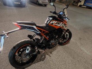 KTM duke 125