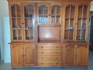 Mueble Vitrina de Madera