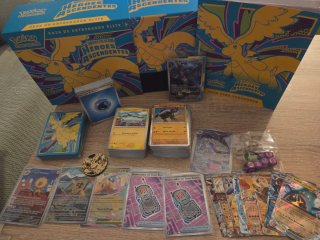 Caja Entrenador Élite Pokémon Héroes Ascendentes