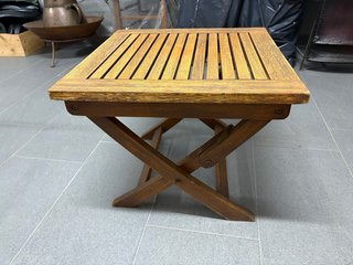 Mesita de Jardín Plegable de Madera 51x51cm