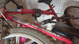 Bicicleta de Montaña Roja (NEGOCIABLE)