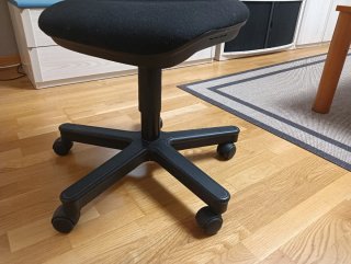 Silla de escritorio infantil negra
