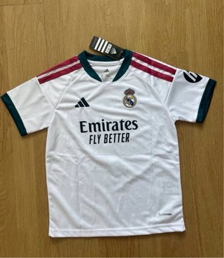 Kit Real Madrid Vini Jr. 7 T24 8 anos