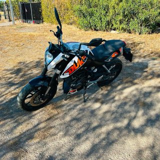 KTM Duke 125