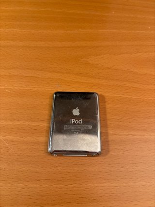 Apple iPod nano 3ª Gen 4GB A1236 Plata