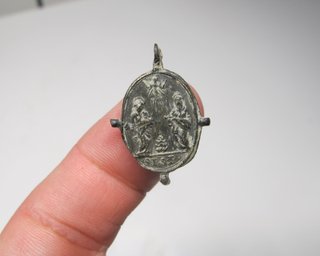 Medalla religiosa XVI-XVII San Gabriel Anunciacion