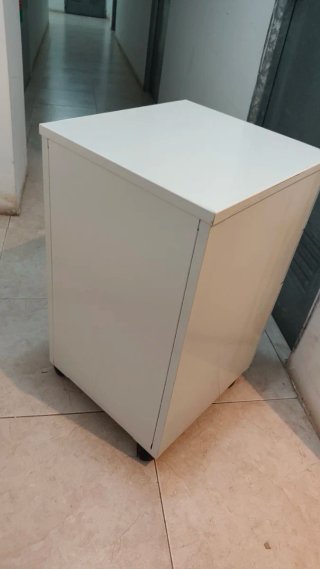 Cajonera Metálica Blanca con 3 Cajones