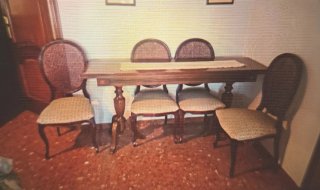 Mesa de Comedor de Madera