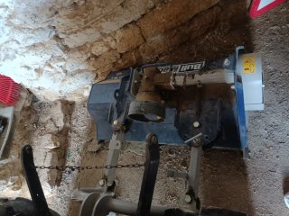 Lote Mini tractor HinomotoN249-30CV - cuba y desbr