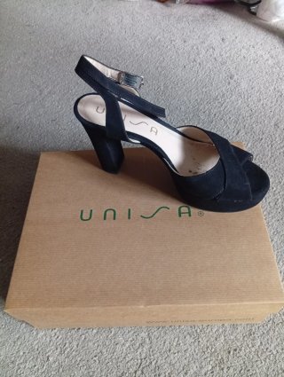 Sandalias Unisa Negras Tacón