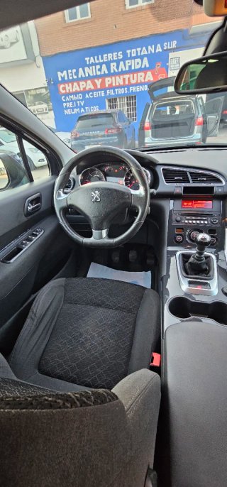 Peugeot 3008 2016