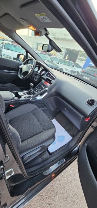 Peugeot 3008 2016