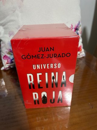 Estuche Universo Reina Roja / Red Queen Univers...