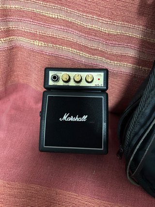 Guitarra eléctrica Harley Benton ST-Junior SET