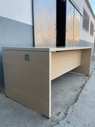 Mesa de despacho ACTIU