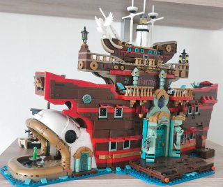 RESTAURANTE FLOTANTE BARATIE ONE PIECE