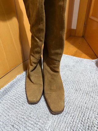 Botas de ante marrones