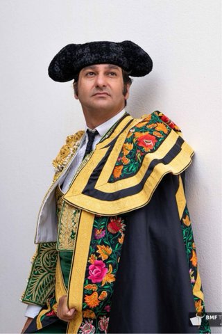 2 fotos de Morante de la Puebla