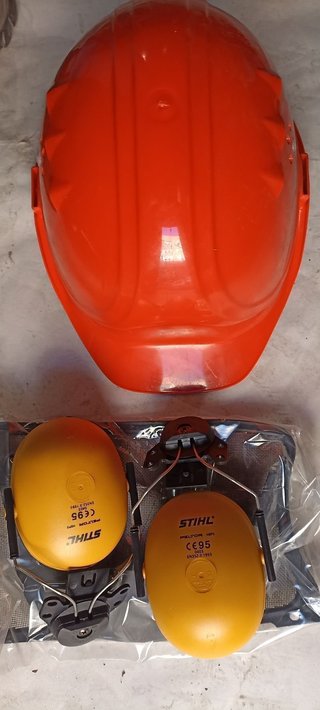Casco y protectores auditivos Stihl